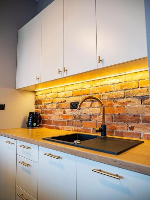 Chic Apartment In Historic Koneser Area Βαρσοβία Εξωτερικό φωτογραφία