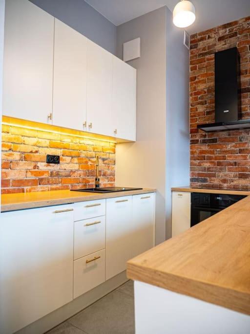 Chic Apartment In Historic Koneser Area Βαρσοβία Εξωτερικό φωτογραφία