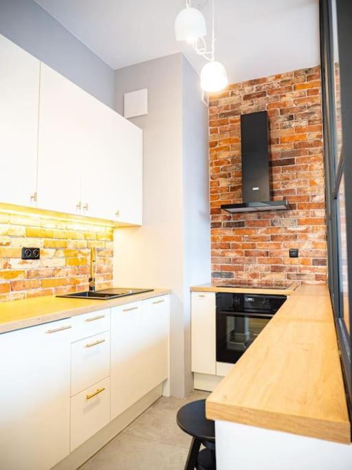 Chic Apartment In Historic Koneser Area Βαρσοβία Εξωτερικό φωτογραφία