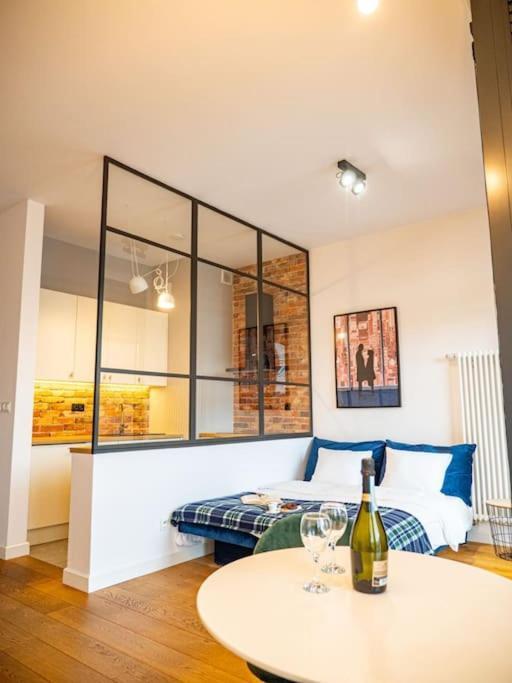 Chic Apartment In Historic Koneser Area Βαρσοβία Εξωτερικό φωτογραφία
